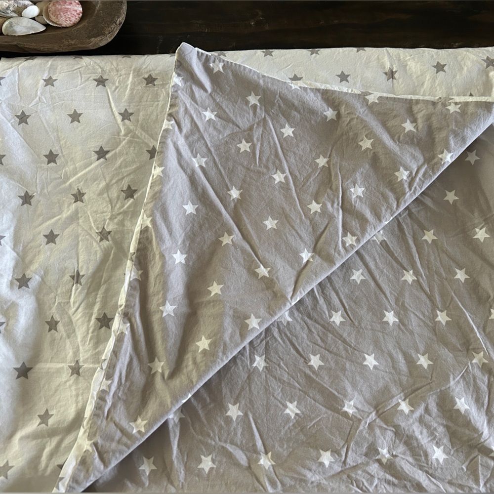 Pottery Barn Kids 100% Organic Cotton Reversible Stars Full Queen Duvet Cover